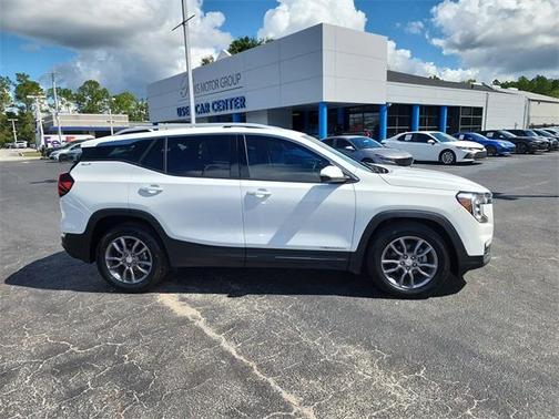 2023 GMC Terrain SLT
