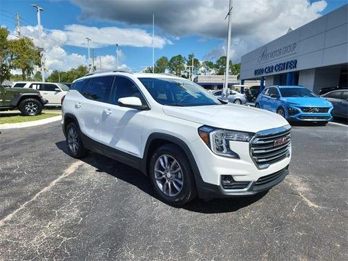 2023 GMC Terrain SLT