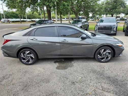 2025 Hyundai ELANTRA HEV SEL Sport
