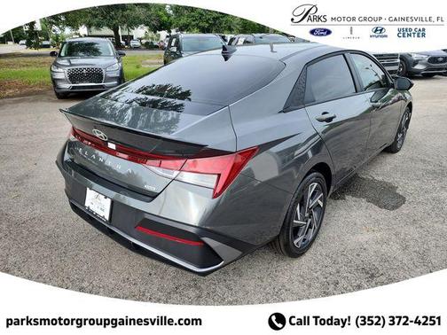 2025 Hyundai ELANTRA HEV SEL Sport