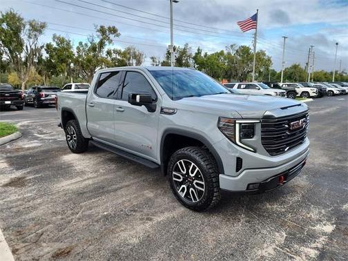 2024 GMC Sierra 1500 AT4