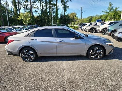 2025 Hyundai ELANTRA HEV SEL Sport