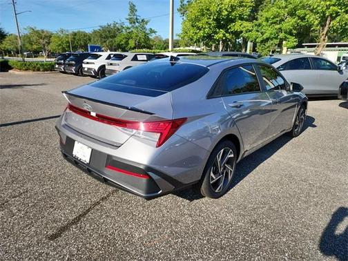 2025 Hyundai ELANTRA HEV SEL Sport