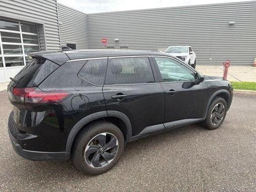 Super Black 2024 Nissan Rogue SV