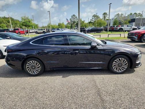 Carbon Blue 2025 Hyundai SONATA Hybrid Limited