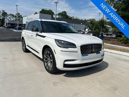 White Metallic 2023 Lincoln Aviator Grand Touring