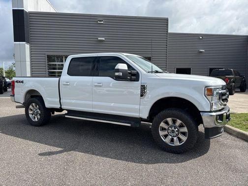 Oxford White 2021 Ford F-250 Lariat