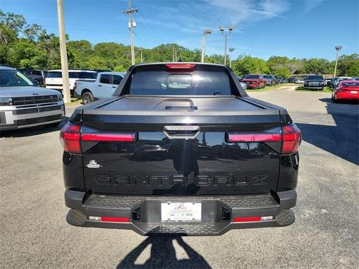 2025 Hyundai SANTA CRUZ SEL Activity