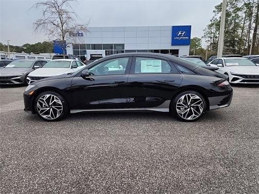 2025 Hyundai IONIQ 6 Limited