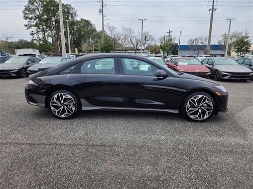 2025 Hyundai IONIQ 6 Limited