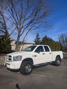 Bright White 2008 Dodge Ram 2500 SLT Quad Cab