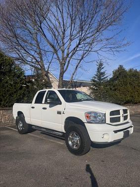 Bright White 2008 Dodge Ram 2500 SLT Quad Cab