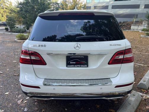 2015 Mercedes-Benz M-Class 4MATIC