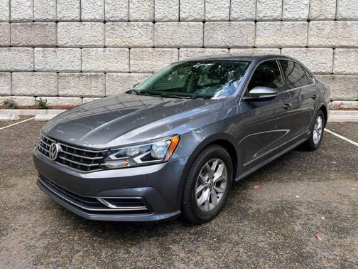 2017 Volkswagen Passat 1.8T S