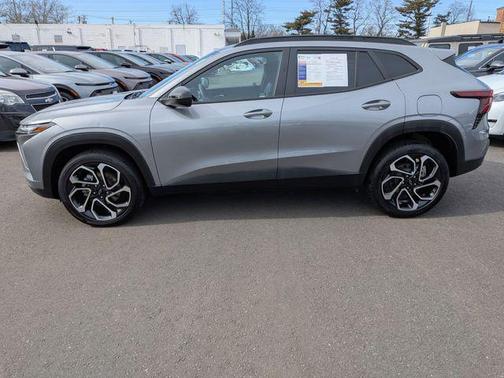 2025 Chevrolet Trax FWD 2RS