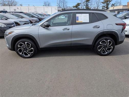 2025 Chevrolet Trax FWD 2RS