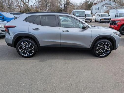 2025 Chevrolet Trax FWD 2RS