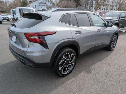 2025 Chevrolet Trax FWD 2RS