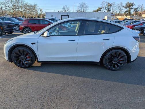 2023 Tesla Model Y Performance Dual Motor All-Wheel Drive