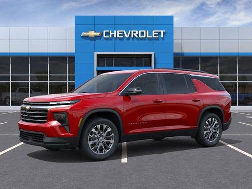 Radiant Red Tintcoat 2026 Chevrolet Traverse LT
