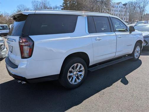 2022 Chevrolet Suburban Premier