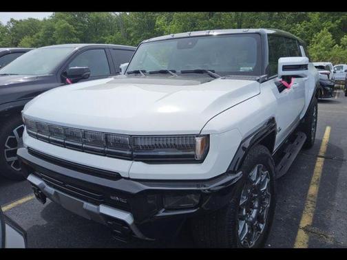 Interstellar White 2025 GMC HUMMER EV SUV 3X