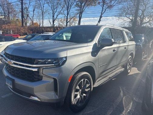2024 Chevrolet Suburban LS