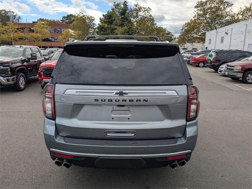 2023 Chevrolet Suburban 4WD High Country