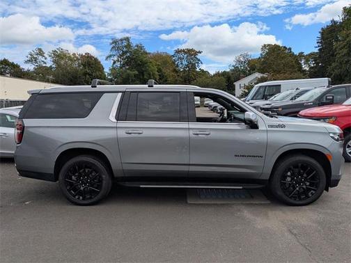 2023 Chevrolet Suburban 4WD High Country
