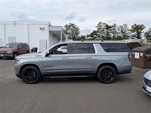 2023 Chevrolet Suburban 4WD High Country