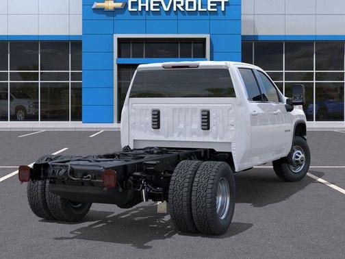 Summit White 2025 Chevrolet Silverado 3500 WT