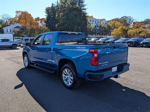 2022 Chevrolet Silverado 1500 Custom