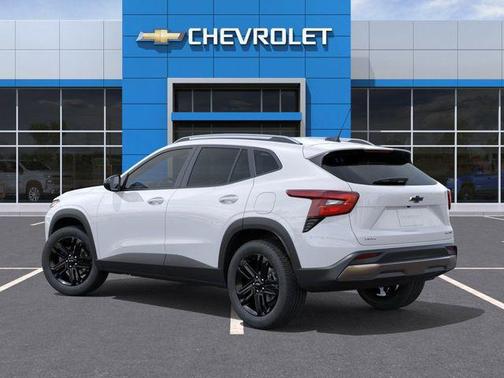 Summit White 2026 Chevrolet Trax FWD ACTIV