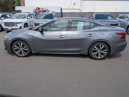 Gun Metallic 2017 Nissan Maxima 3.5 SL