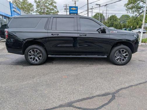 Black 2024 Chevrolet Suburban 4WD Z71