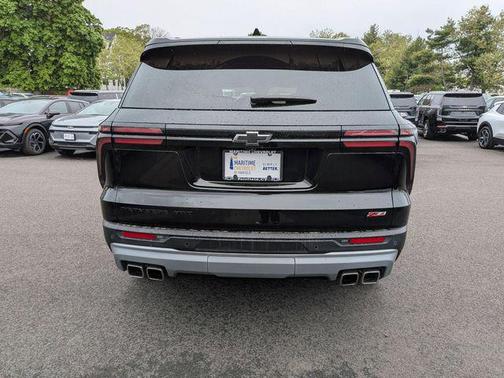 Mosaic Black Metallic 2024 Chevrolet Traverse AWD Z71