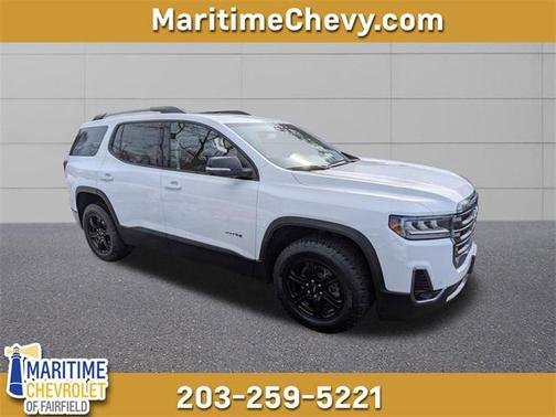 2022 GMC Acadia AWD AT4