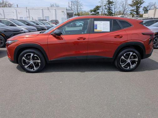 Cayenne Orange Metallic 2024 Chevrolet Trax FWD 1RS