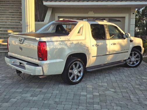 2007 Cadillac Escalade EXT Base