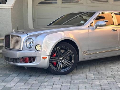 Silver 2011 Bentley Mulsanne Base