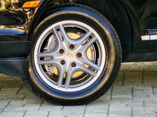 2010 Porsche Cayenne Cayenne