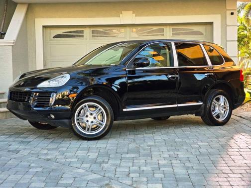 2010 Porsche Cayenne Cayenne