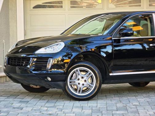 2010 Porsche Cayenne Cayenne