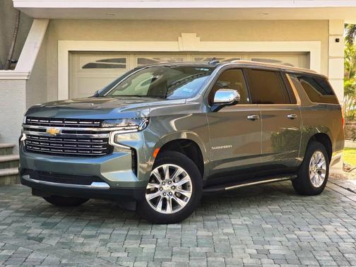 2023 Chevrolet Suburban Premier
