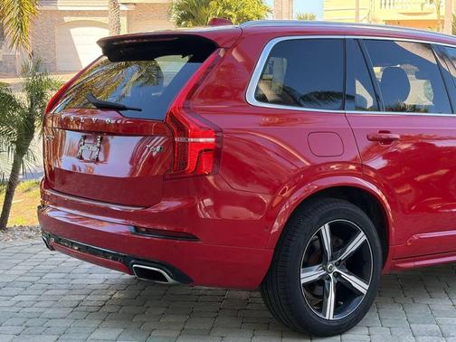 2016 Volvo XC90 T6 R-Design
