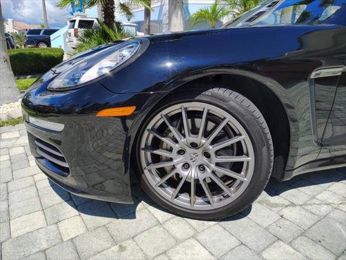2014 Porsche Panamera 4S Executive