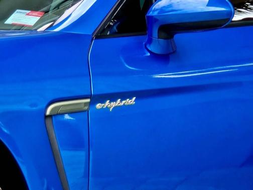 2015 Porsche Panamera 4