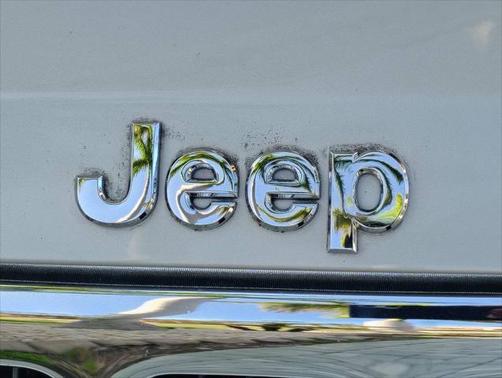 2007 Jeep Commander Sport
