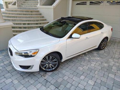 2014 Kia Cadenza Limited 4dr Sedan
