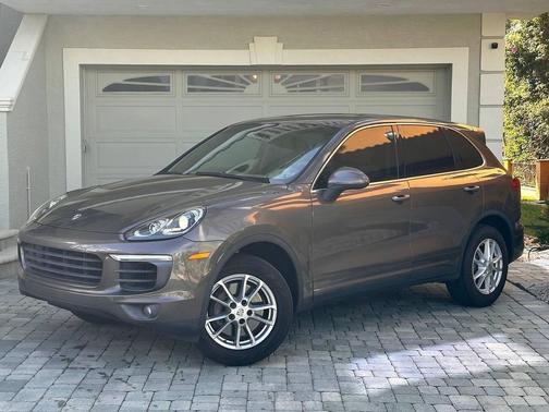 Umber Metallic 2015 Porsche Cayenne Diesel